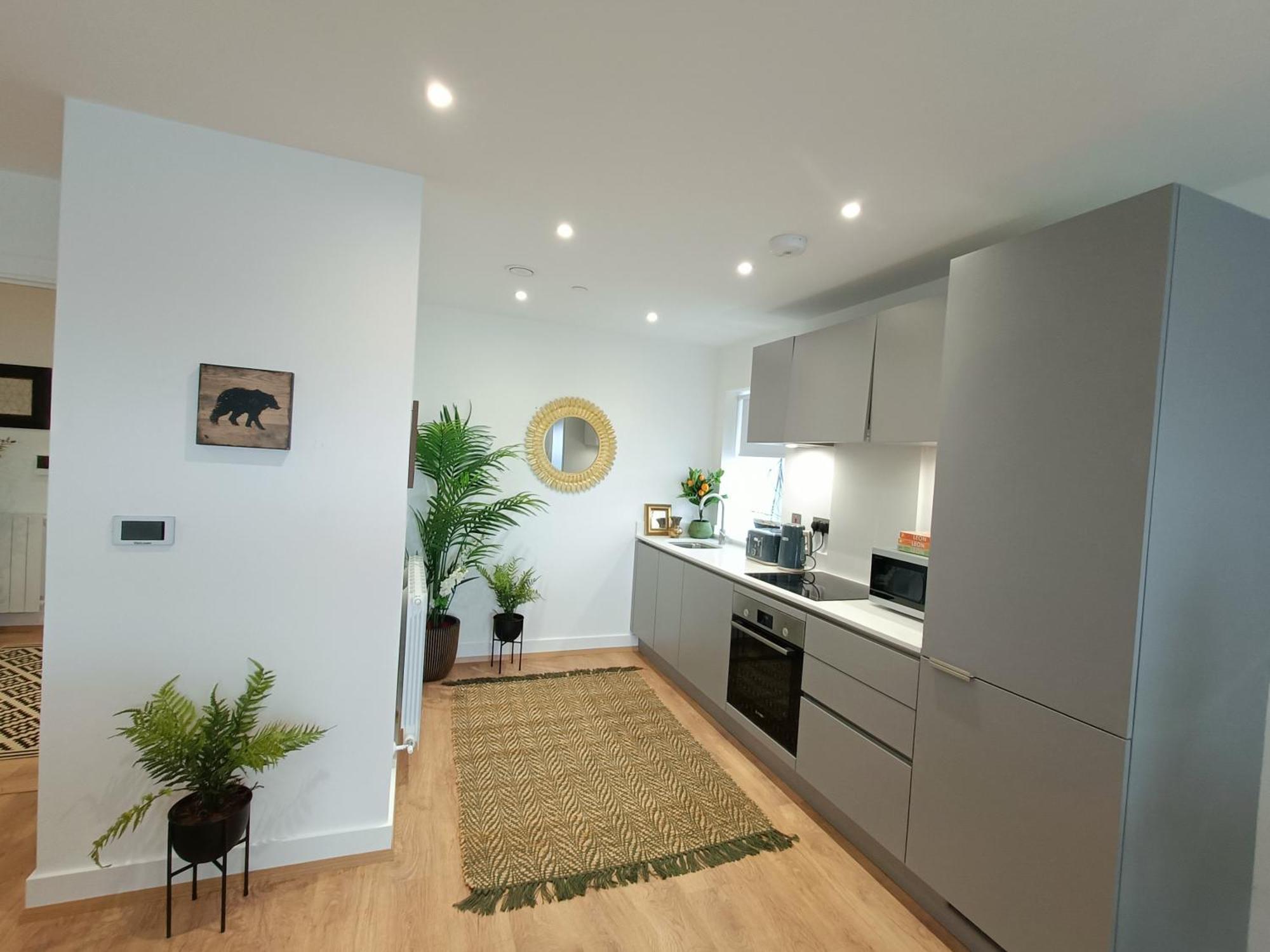 Snuggle Inn - Riverside Apartments - Views Over Looking London River Thames, Close To O2 Arena, London Excel, London City Airport, Thames Clipper- River Boat Service, Woolwich Ferry, Onsite Parking, Twin Room Option Available Extérieur photo